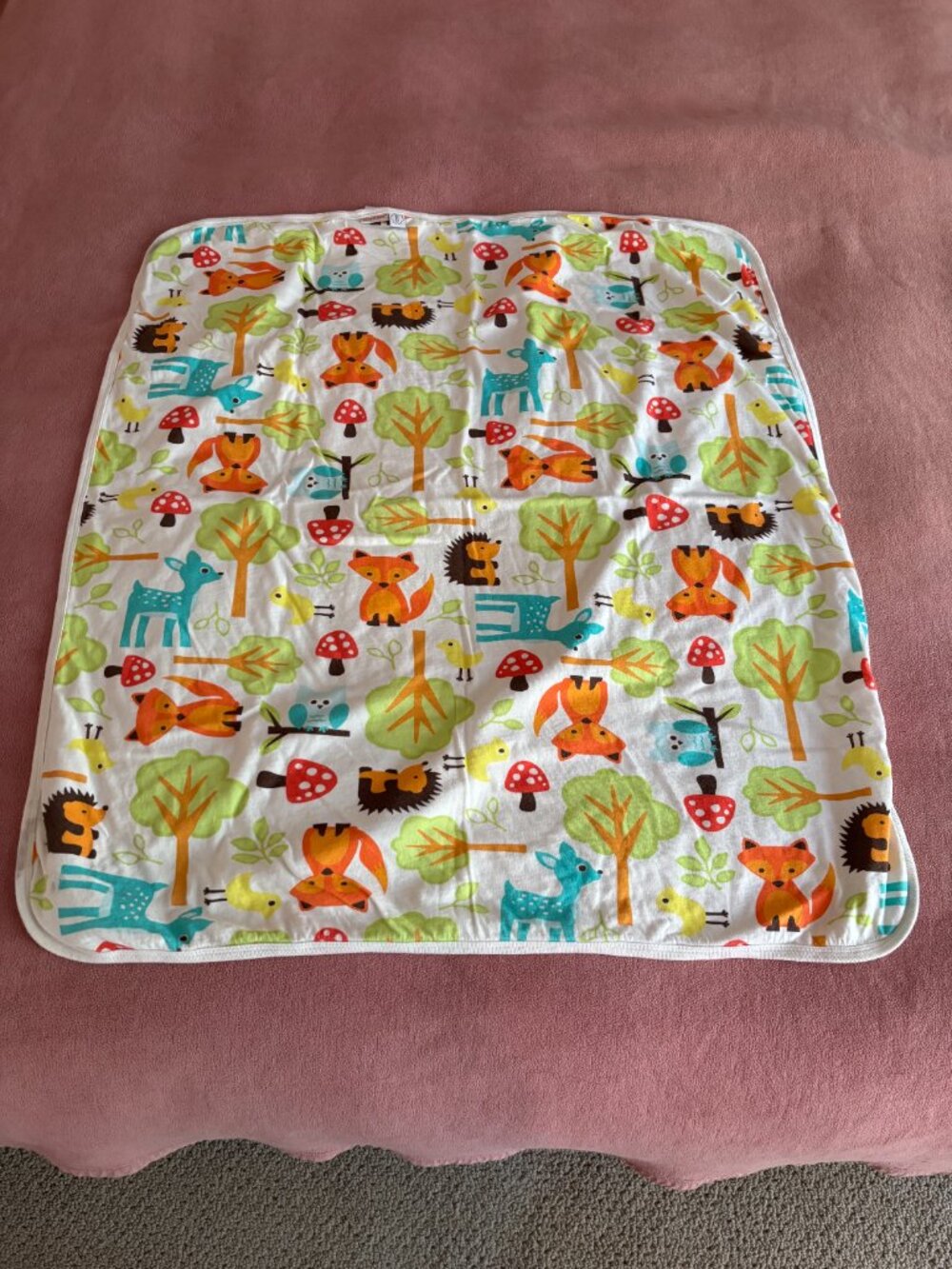 2 baby blankets - woodland and circus themed - 100% Organic Cotton - Imse Vimse